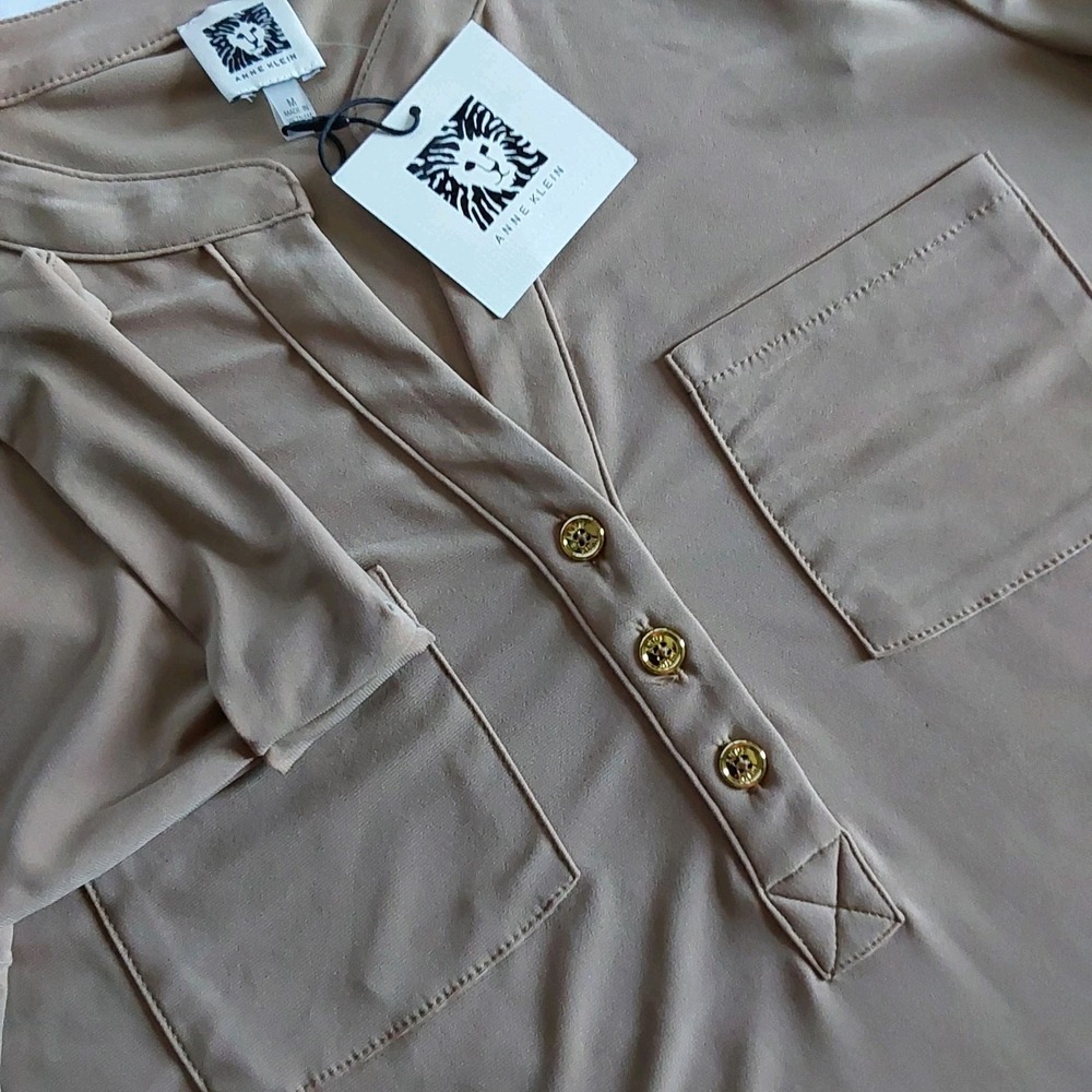 Anne Klein Women's Sz Med Beige 3/4 Sleeve Stretch Blouse Top NWT 69.00